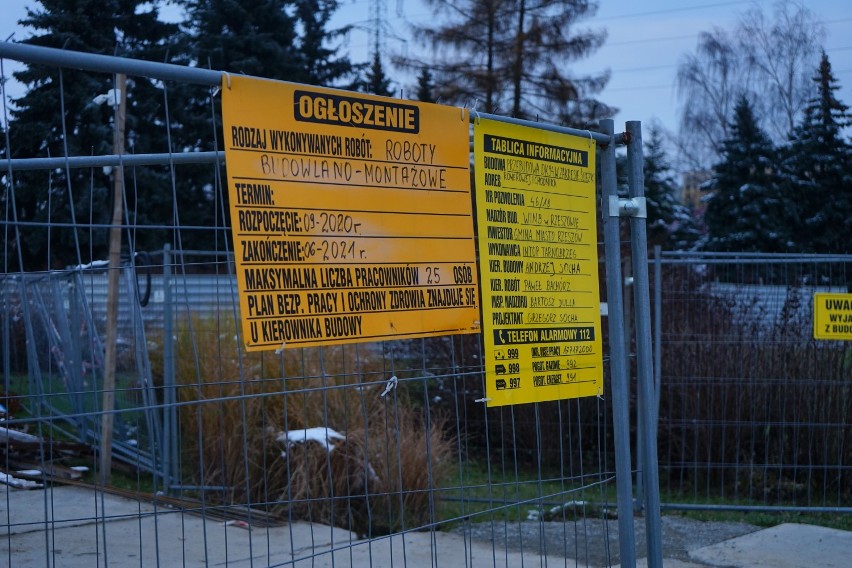 Budowa kładek rowerowych w Rzeszowie idzie zgodnie z planem. Zimna nie przeszkodziła