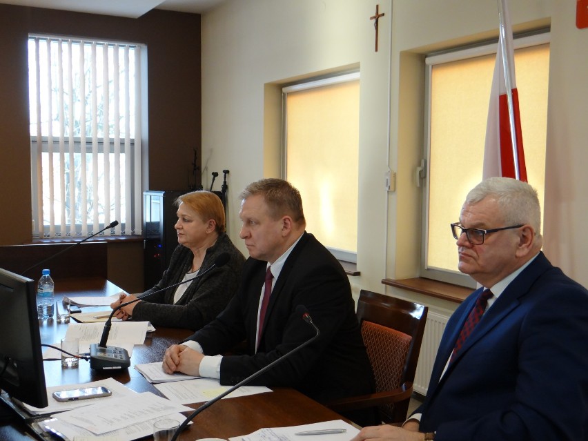 Sesja rady powiatu radomszczańskiego (20 marca 2019)