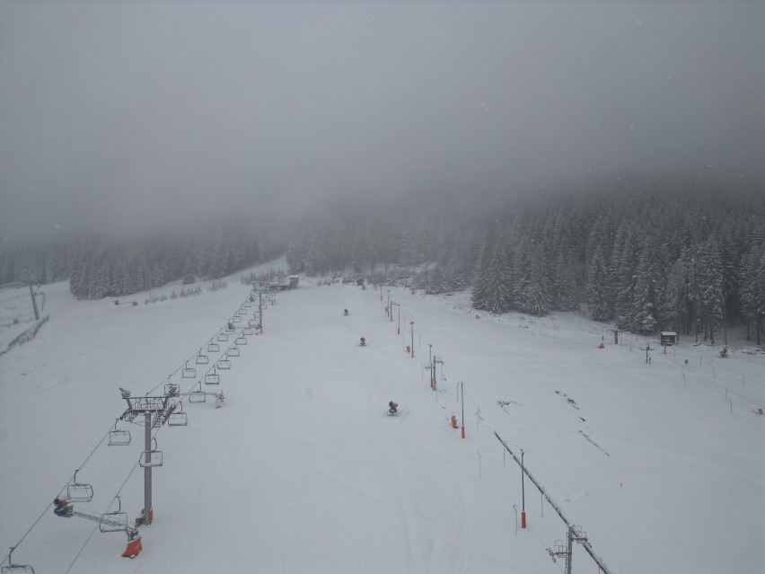 Mnóstwo śniegu w ośrodku Czarna Góra 2 grudnia rusza sezon...