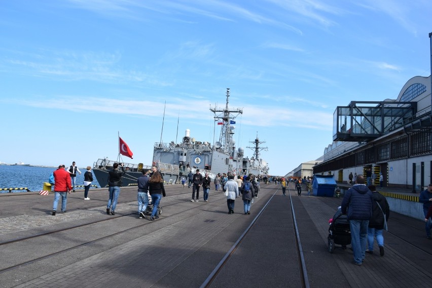 Okręty NATO otwarte dla zwiedzających. Marynarze zostaną w Gdyni na święta
