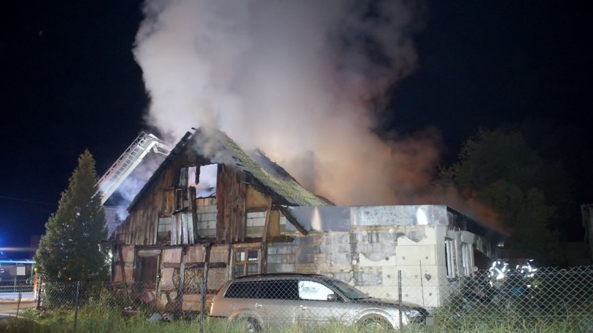 Pożar budynku mieszkalnego w Kończewie [ZDJĘCIA]