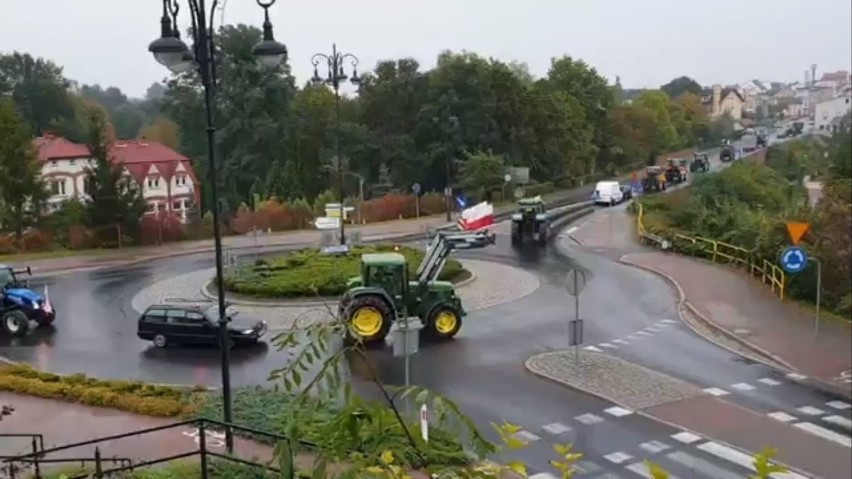 Rolnicy protestujący w Sępólnie całkowicie na pewien czas...