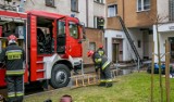 Oświęcim. Pożar kontenera z ubraniami, samochodui kosza na śmieci