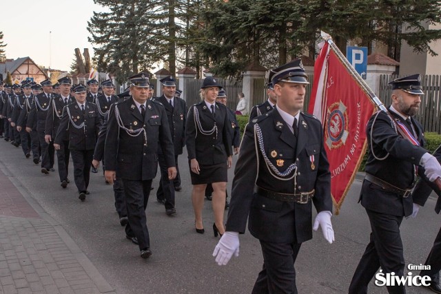 Druhowie z gminy Śliwice na uroczystości z okazji Świętego Floriana