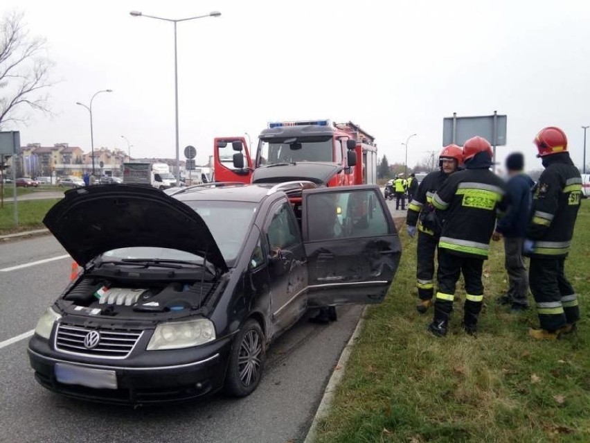 Wypadek w Nowym Sączu. Zderzyły się dwa samochody