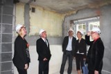 Dom Pomocy Społecznej w Kotlinie: Odwiedzili remontowany budynek DPS-u [ZDJĘCIA]