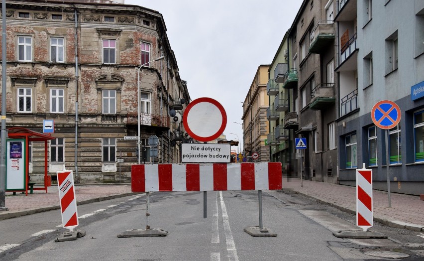 Rozpoczął się remont ul. Kraszewskiego w Jarosławiu. Fragment jednej z głównych ulic oraz część ulicy Pełkińskiej zostały zamknięte [FOTO]