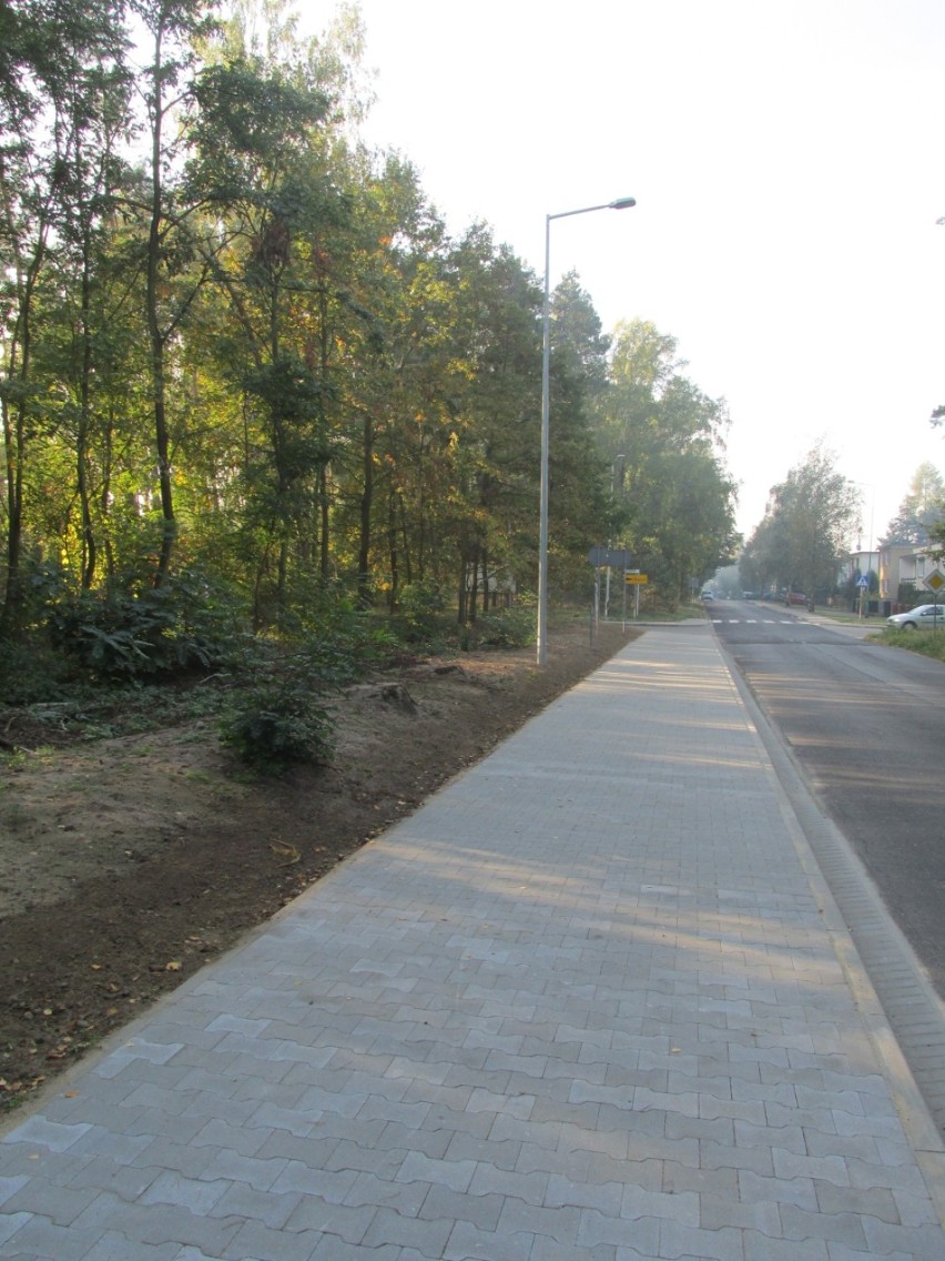 Nowe chodniki i jezdnia w Karpicku już gotowe