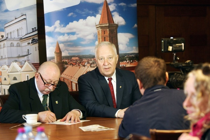 Aktywizacja Osób Niepełnosprawnych, podpisanie umowy w Legnicy [ZDJĘCIA]