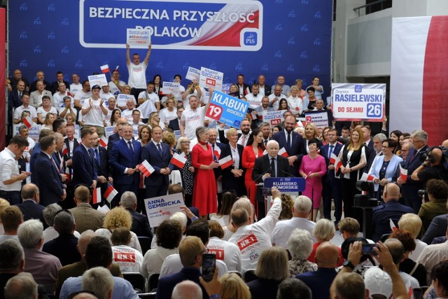 Wicepremier Jarosław Kaczyński pojawił się na Konwencji Wojewódzkiej PiS w Toruniu