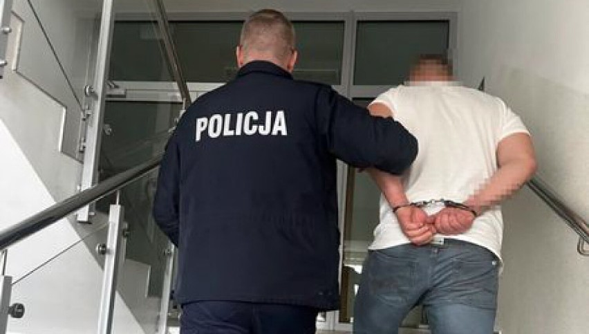 Policjanci z Sierakowic ujęli mężczyznę poszukiwanego listem...
