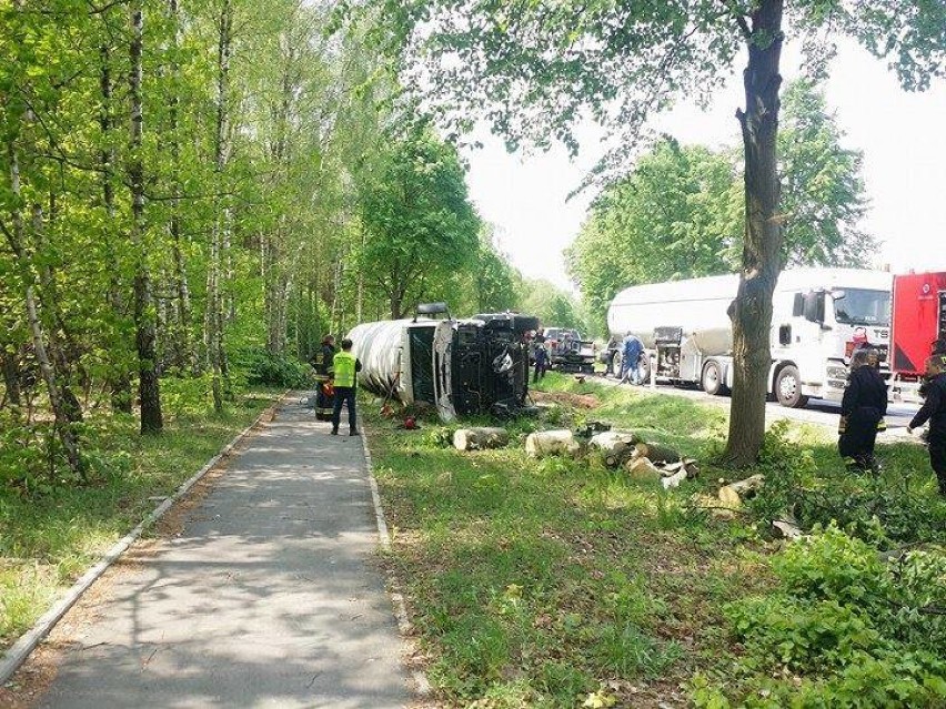 Olsztyn: Wypadek cysterny na DK 46