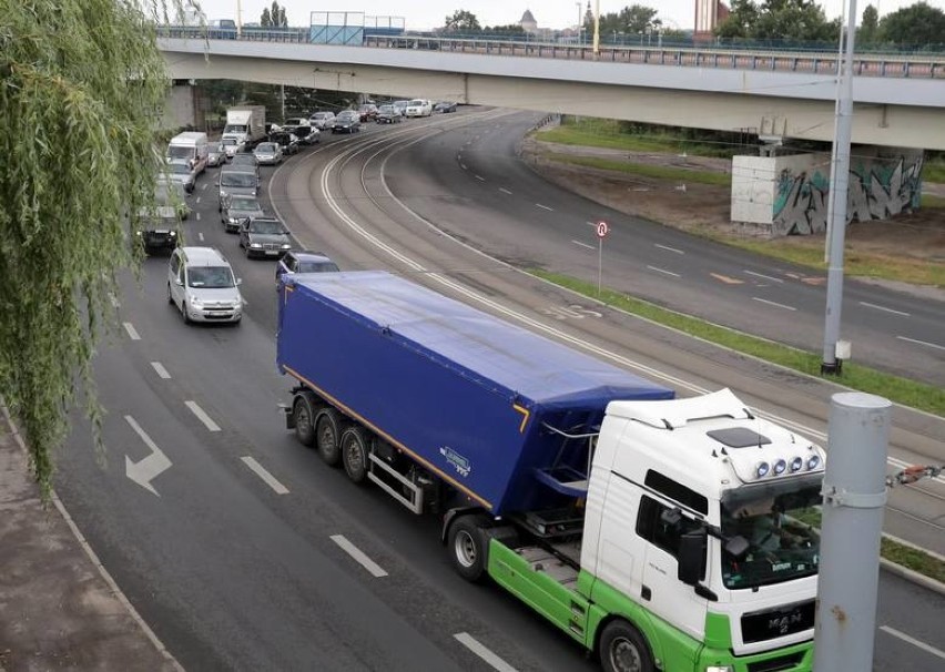 3. W Szczecinie jest ok. 1430 ulic