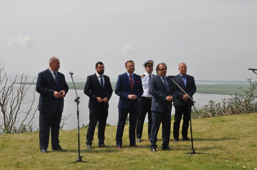 Nowe wyspy na Zalewie Szczecińskim, czyli trwa pogłębianie toru wodnego Świnoujście - Szczecin