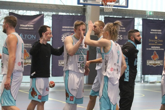 Koszykarze Kangoo Basket Gorzów pokonali ekipę z Kłodzka 80:72.
