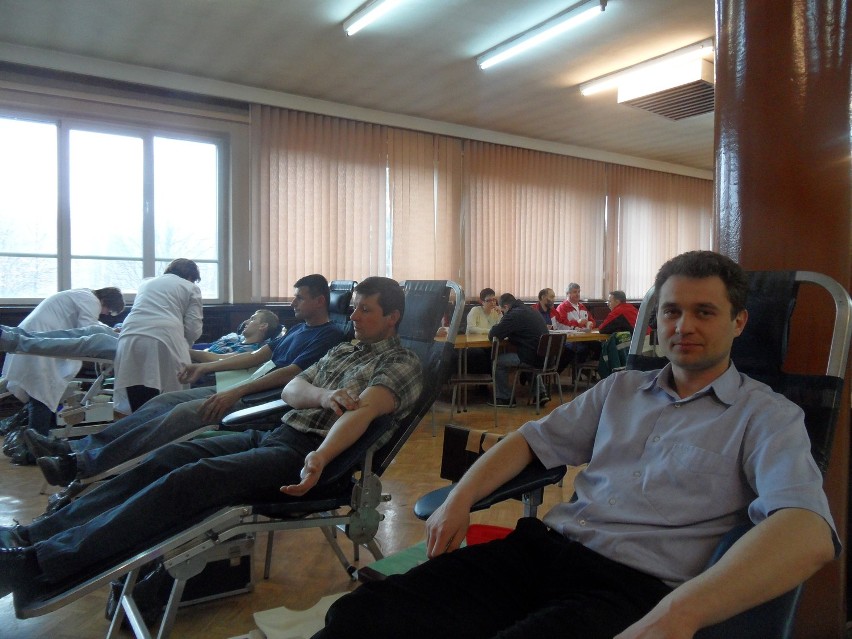 Górnicy KWK Mysłowice-Wesoła oddają krew dla rannych w wypadku kolegów [ZDJĘCIA]