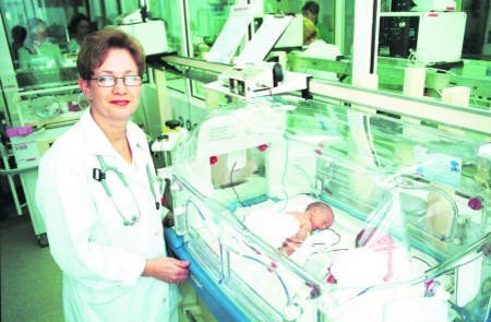 - Praca neonatologa jest ciężka, ale daje satysfakcję - uważa dr Alina Bielawska-Sowa. fot. adam warżawa/archiwum