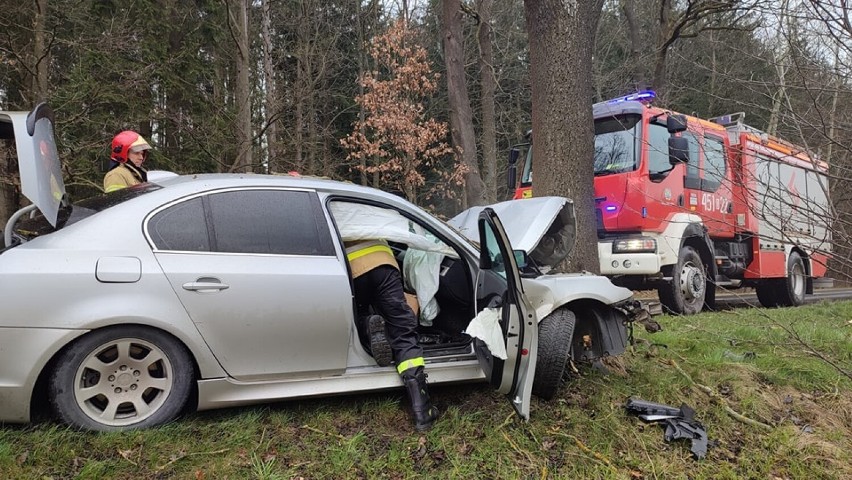 Grożny wypadek na drodze Szarocin-Kamienna Góra! 
