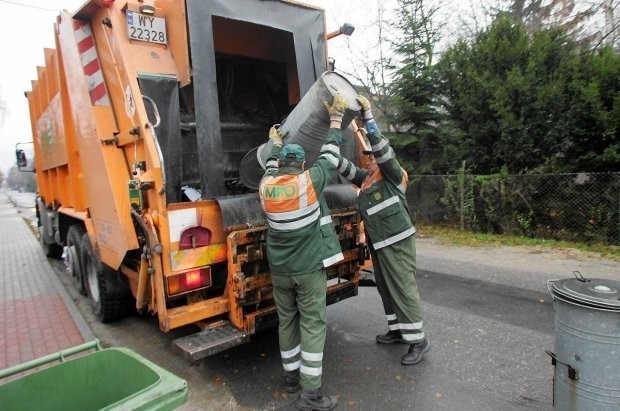 Śmieci w Piekarach Śląskich: Rrewolucja śmieciowa w naszym mieście. Sprawdziliśmy jak powinno się segregować śmieci i gdzie wyrzucać odpady niebezpieczne