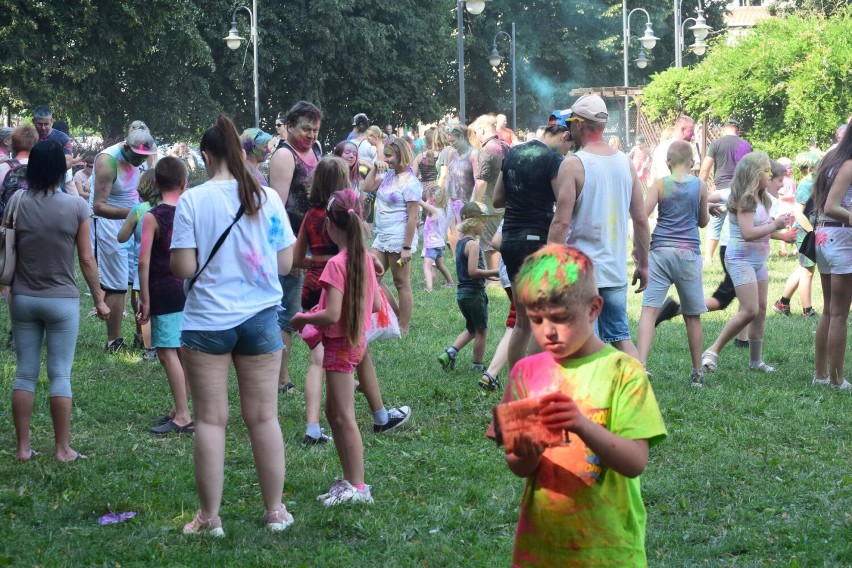 Święto kolorów Holi zawitało do Nowego Dworu Gdańskiego