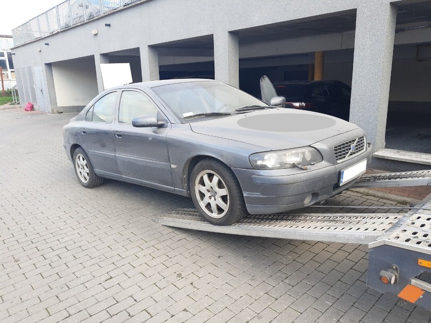 Samochód osobowy  kareta Volvo S60 2,4 D5 rok prod. 2004...