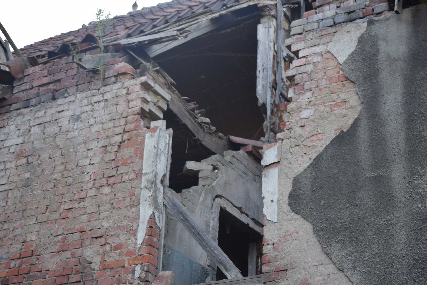 Malbork. Budynek na Wojska Polskiego popada w ruinę. Proces zwrotu nieruchomości jednemu ze związków wyznaniowych trwa od 18 lat