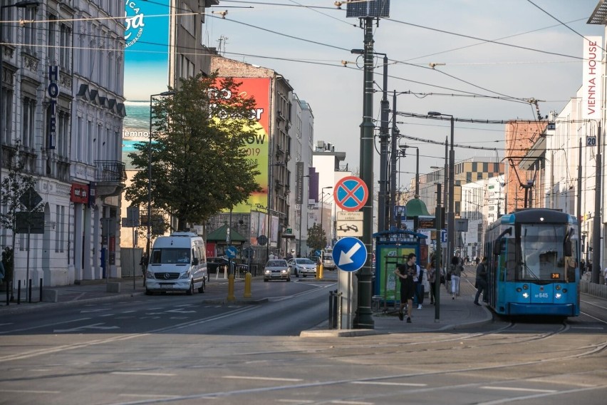 Kraków. Nowe przejście dla pieszych przy ulicy Pawiej