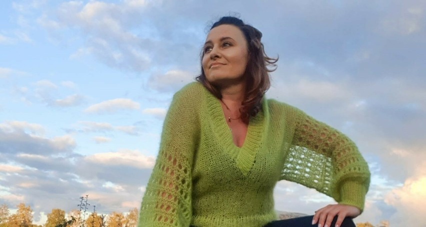 Monika Tusk i jej swetry, czapki i szale z wełny