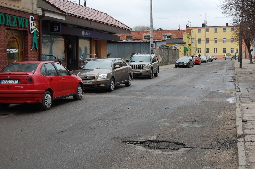 Powiat nowodworski. Po zimie trzeba będzie łatać dziury