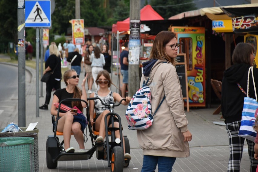 Jak wyglądał wypoczynek nad Jeziorem Białym w chłodny lipcowy weekend? Zobacz zdjęcia