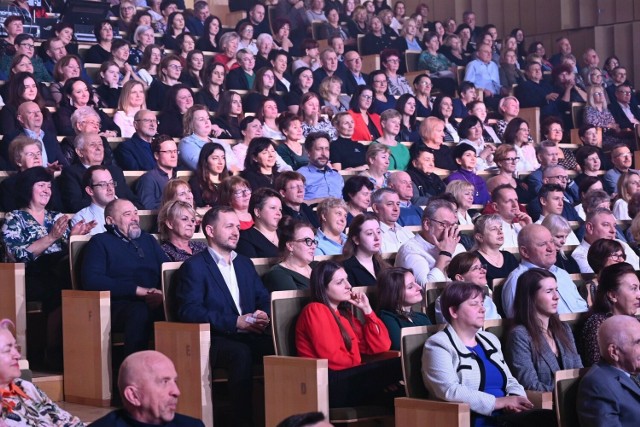 Publiczność w Filharmonii Świętokrzyskiej zobaczyła bajeczne widowisko.