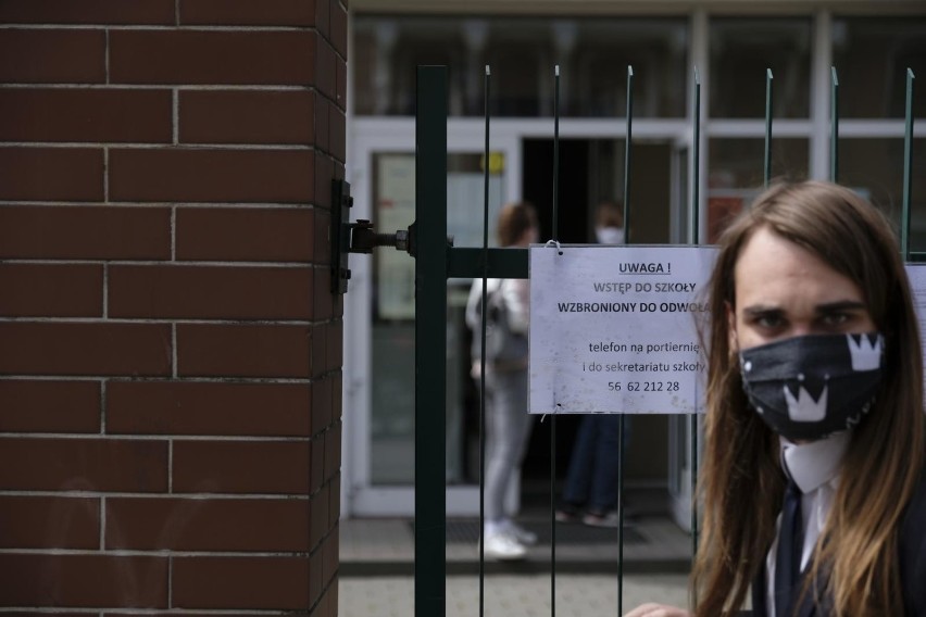 09.06.2020 torun drugi dzien matur matura z matematyki iv lo...