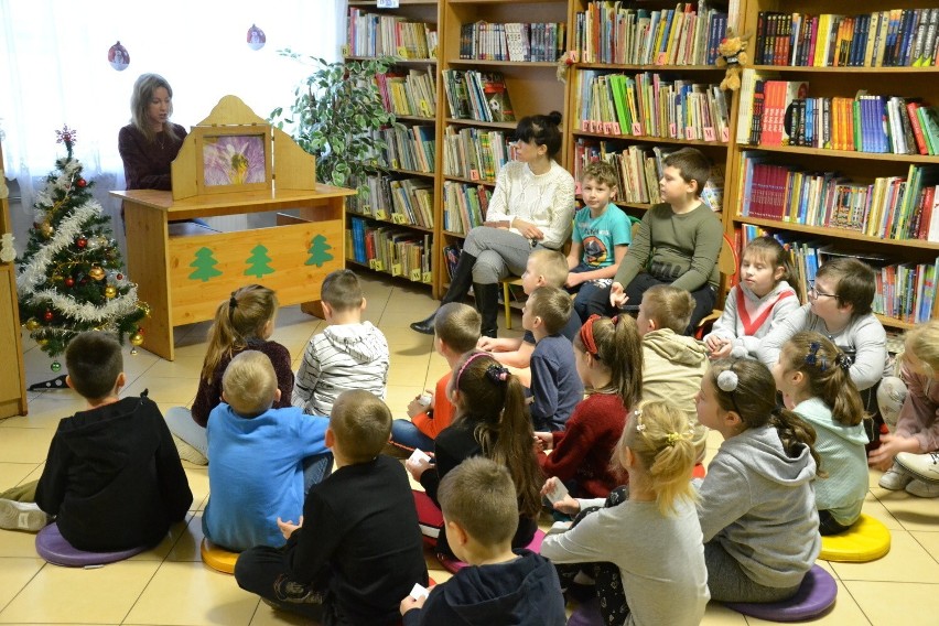 Biblioteka w SP nr 3 w Lipnie wychowuje nowych czytelników [zdjęcia]