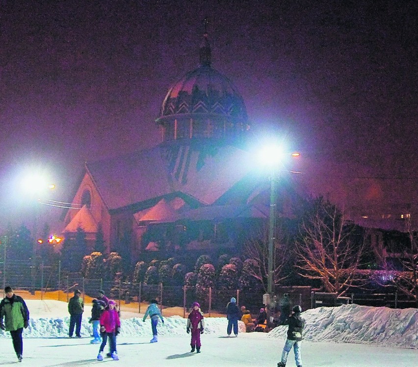 TYCHY
- 19 stycznia miasto podpisało umowę z krakowską firmą...