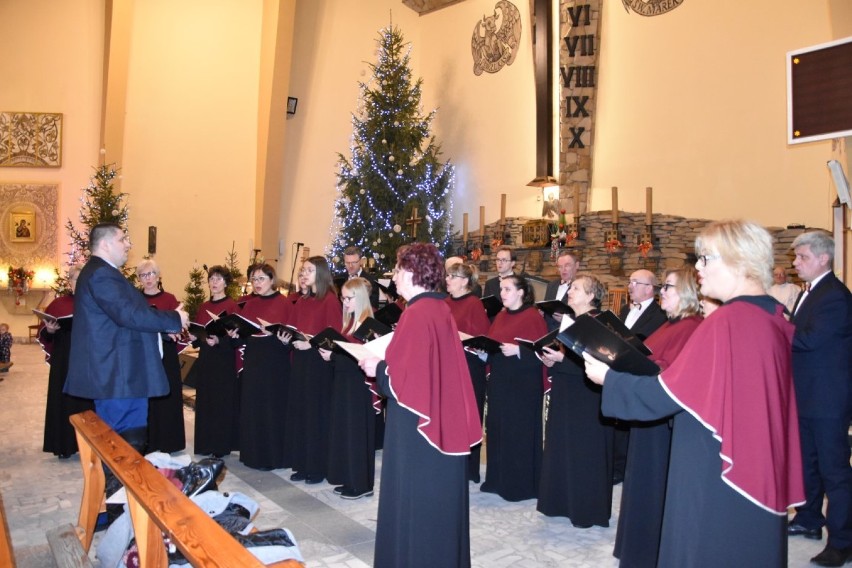 Za nami VIII ,,Festiwal Serc”. W ramach koncertu wieczoru wystąpił Joszko Broda z rodziną [ZDJĘCIA]