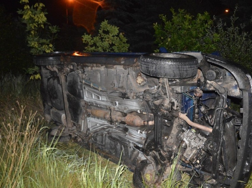 Tragiczny wypadek na drodze Lipno - Toruń. Nie żyje 2-letnie dziecko [zdjęcia]