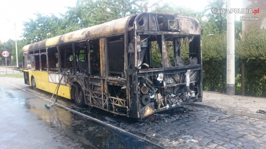 Chorzów - Batory: Pożar autobusu linii 632 [ZDJĘCIA]