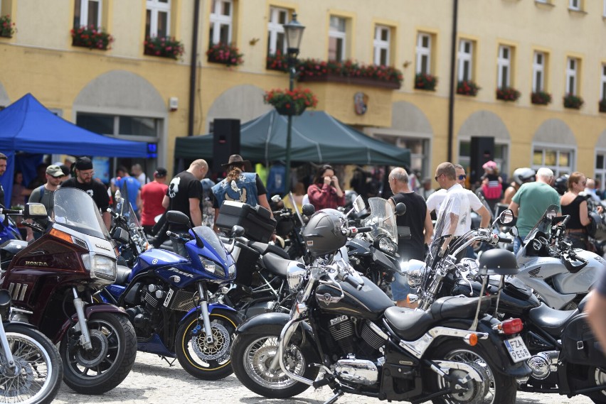 V Charytatywny Zlot Motocyklowy w Żarach. Tłumy w Rynku...