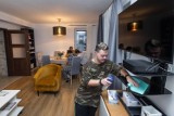 Marta, Karolina, Marcin i Mariusz uczą się samodzielności w pierwszym mieszkaniu treningowym w Bydgoszczy [zdjęcia]