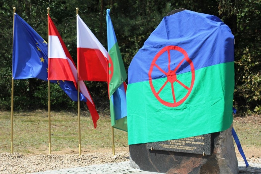 Chełmno nad Nerem: Oddali hołd pomordowanym Romom i Sinti