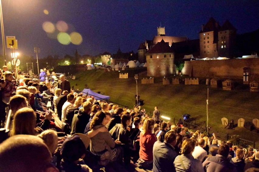 Oblężenie Malborka 2016. Zdjęcia z wieczornej inscenizacji na wałach von Plauena