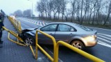 Niebezpieczny wypadek pod Bydgoszczą. Osobówka wypadła z drogi w Kusowie [zdjęcia]