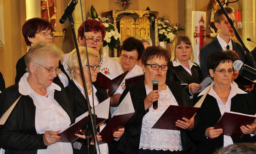 Śpiewali na cześć Jana Pawła II. Był to piękny i wzruszający koncert! [FOTO]