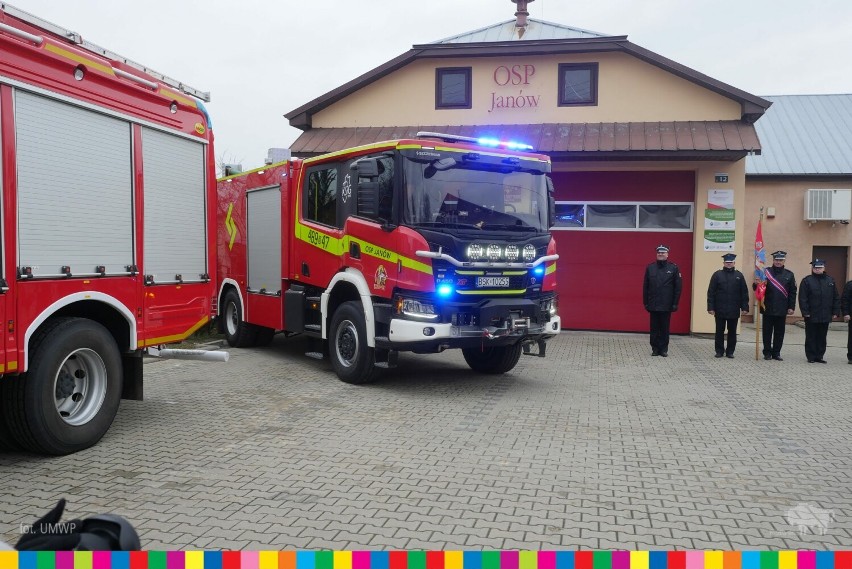 Nowy wóz strażacki w jednostce OSP w Janowie. Będzie stał na straży bezpieczeństwa mieszkańców 