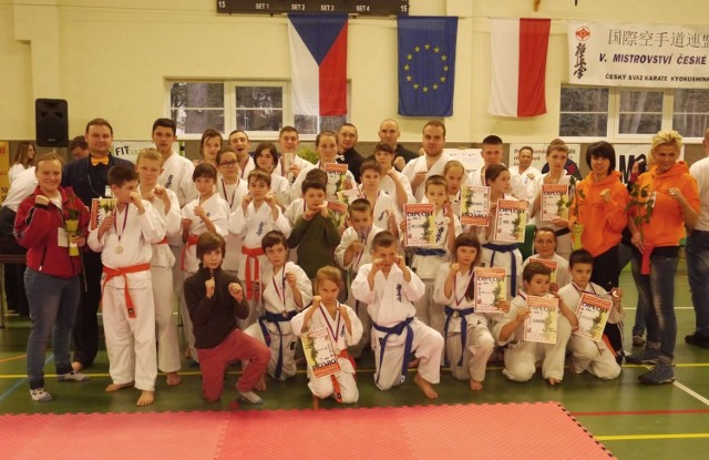 Sukces chodelskich karateków ba zawodach w Czechach