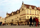 Wrocław: Protest mieszkańców pod Sukiennicami