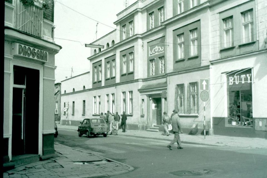 Pleszew. Sentymentalna podróż po pleszewskich ulicach w...