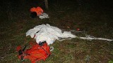 Wypadek spadochroniarza w Gotartowicach. Zaplątały się linki spadochronu