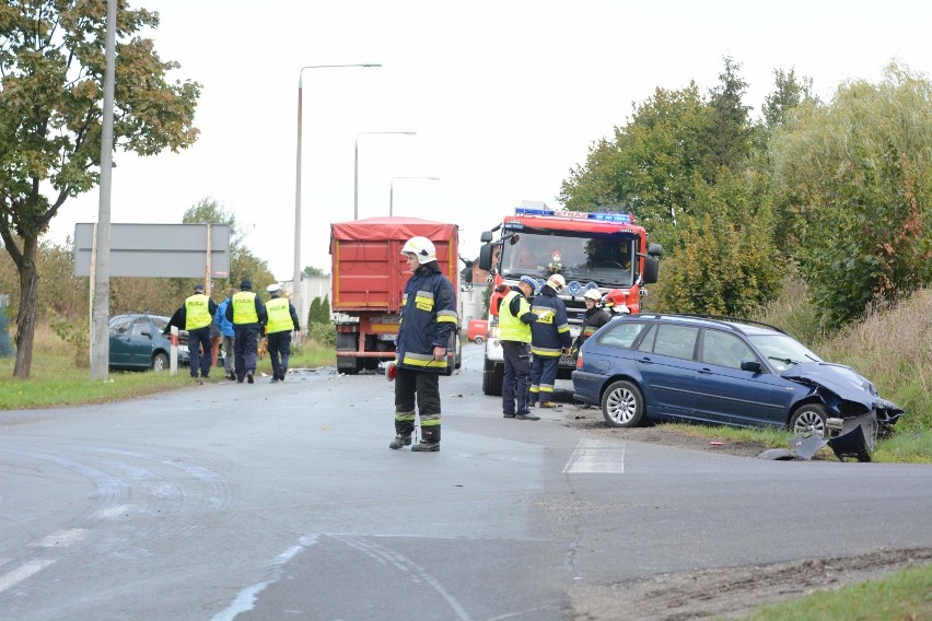 Dwa poważne wypadki w powiecie grudziądzkim! Dwie osoby poszkodowane [zdjęcia]