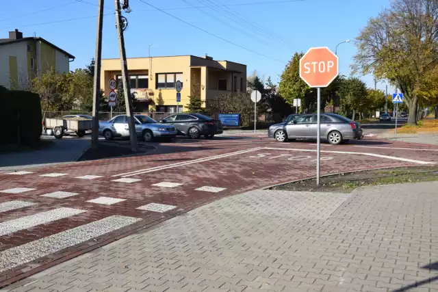 Skrzyżowanie ulic Łąkowej i Głównej w Zduńskiej Woli po przebudowie